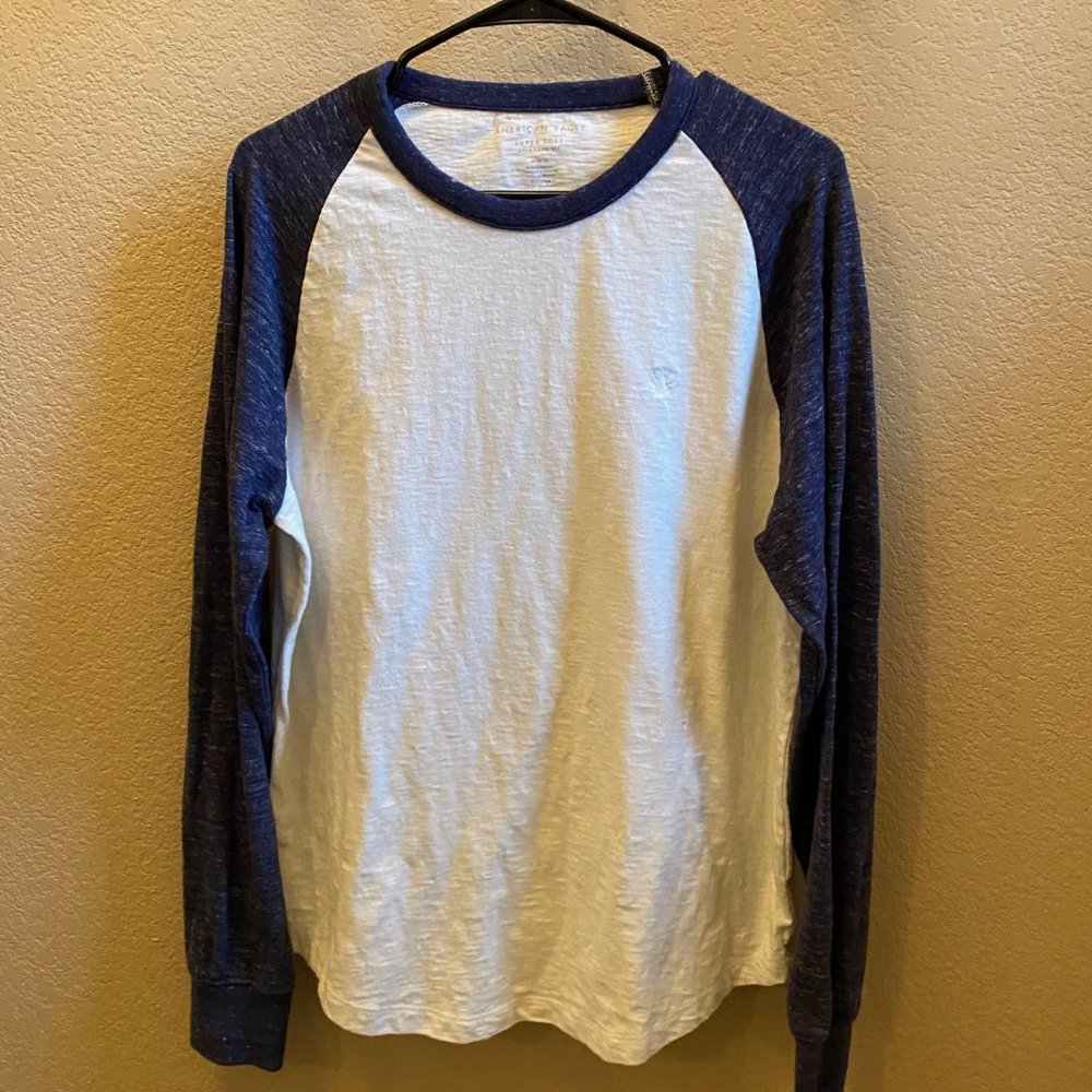 American Eagle Men's Medium Blue/White Long Sleeve Shirt